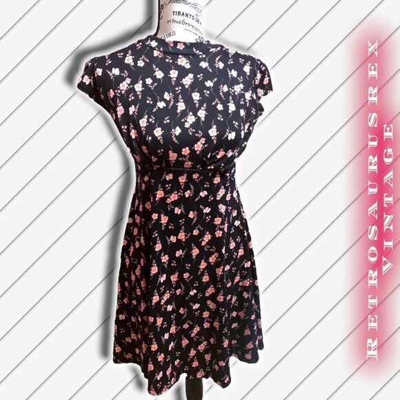 stretch Dress - Picture 6 of 6